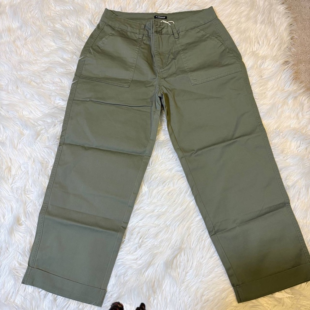 Flamingals stretchy ankle cropped pants women size L W34inseam 25